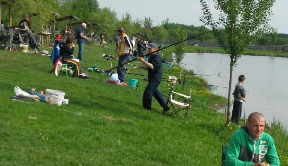 Horgászverseny Debrecenben a Kócos-nál